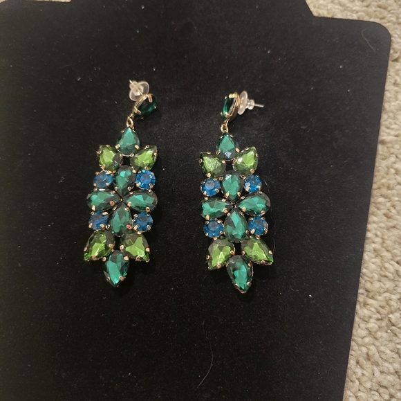 Dubai Jewelry- Elegant Green and Blue Gemstone Earrings - Picture 2 of 8